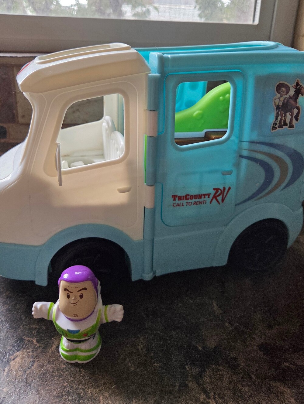 Little People Toy Story Rv Camper With Buzz Lightyear